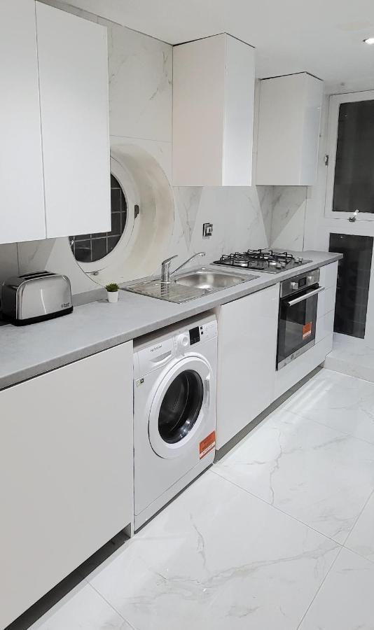 Stunning 2 Bedroom Apartment In Canary Wharf - Morland Apartments London Luaran gambar
